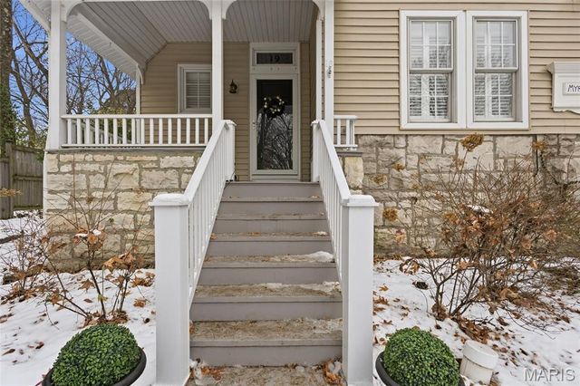 19 Ponca Trail, Kirkwood, MO 63122