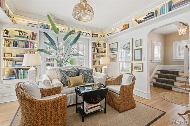 19 Ponca Trail, Kirkwood, MO 63122