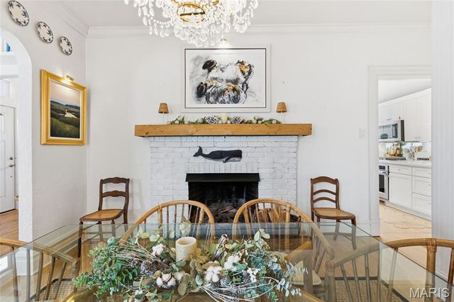 19 Ponca Trail, Kirkwood, MO 63122