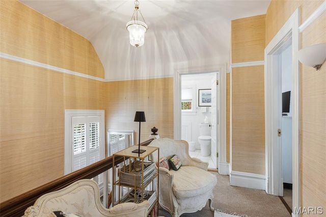 19 Ponca Trail, Kirkwood, MO 63122