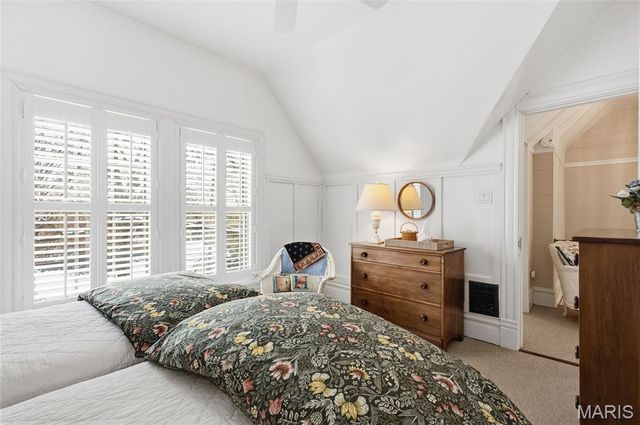 19 Ponca Trail, Kirkwood, MO 63122