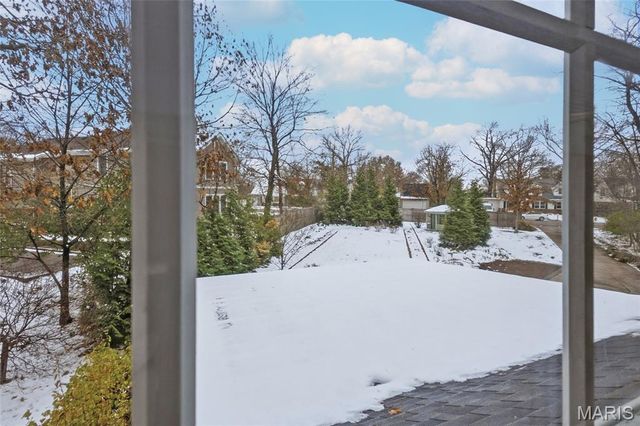 19 Ponca Trail, Kirkwood, MO 63122