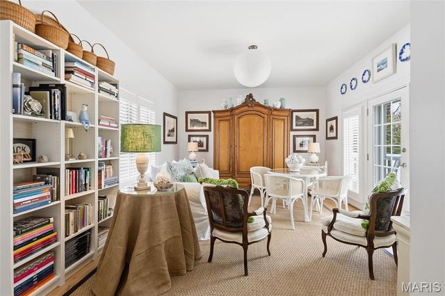 19 Ponca Trail, Kirkwood, MO 63122