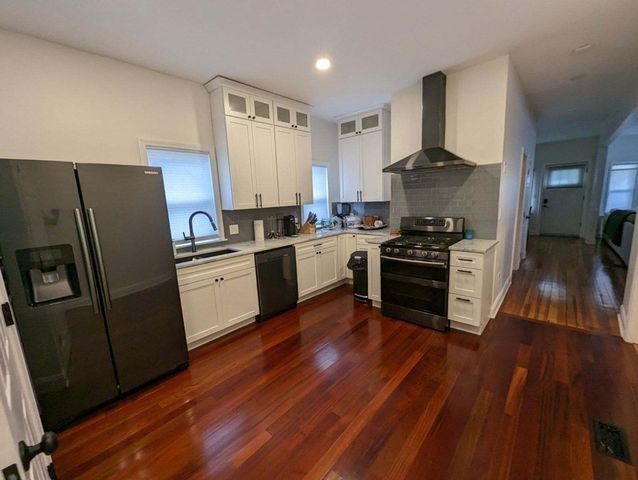 57 Kenmere Rd 57, Medford, MA 02155