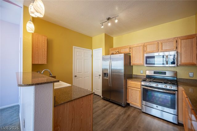 10550 West Alexander Road 2014, Las Vegas, NV 89129