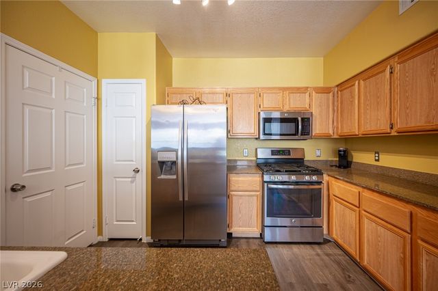 10550 West Alexander Road 2014, Las Vegas, NV 89129