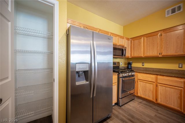 10550 West Alexander Road 2014, Las Vegas, NV 89129