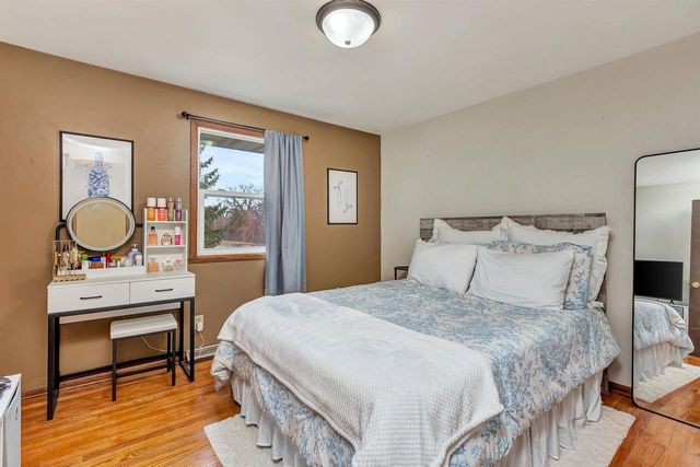 932 VINE AVENUE, Oshkosh, WI 54901