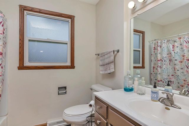 932 VINE AVENUE, Oshkosh, WI 54901