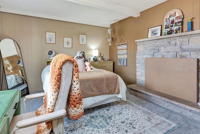 932 VINE AVENUE, Oshkosh, WI 54901