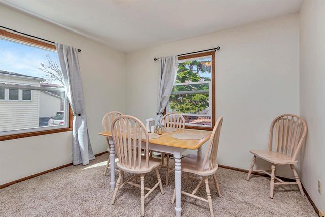 932 VINE AVENUE, Oshkosh, WI 54901