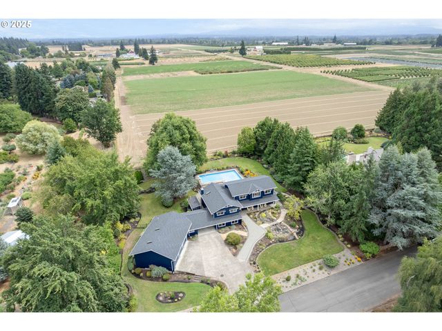 24994 Ne PRAIRIE VIEW Dr, Aurora, OR 97002