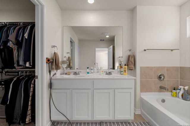 12022 Topaz Stream, San Antonio, TX 78245