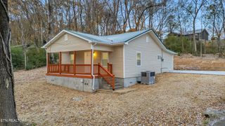 104 Frankfort St, Athens, TN 37303