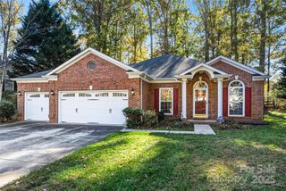 10526 Sycamore Club Drive, Mint Hill, NC 28227