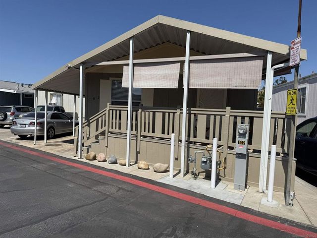 255 E Bradley Avenue 102, El Cajon, CA 92021