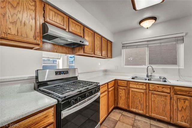 8112 Leger Drive, Las Vegas, NV 89145