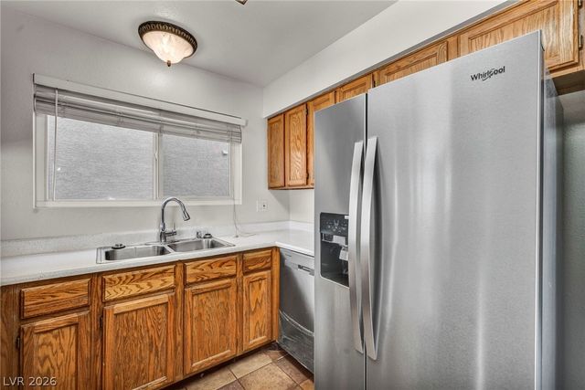 8112 Leger Drive, Las Vegas, NV 89145