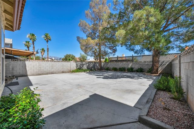 8112 Leger Drive, Las Vegas, NV 89145