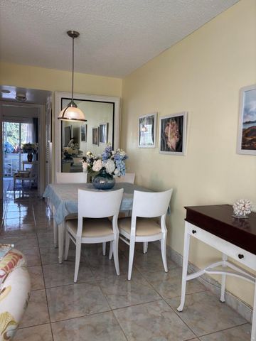 31 Sheffield B, West Palm Beach, FL 33417