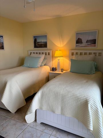 31 Sheffield B, West Palm Beach, FL 33417