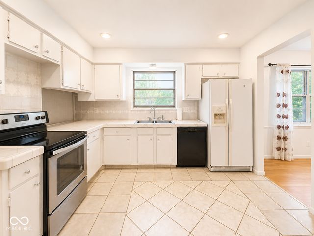 5631 Somers Drive, Indianapolis, IN 46237