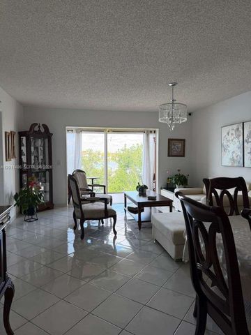 1400 SW 131st Way 407Q, Pembroke Pines, FL 33027