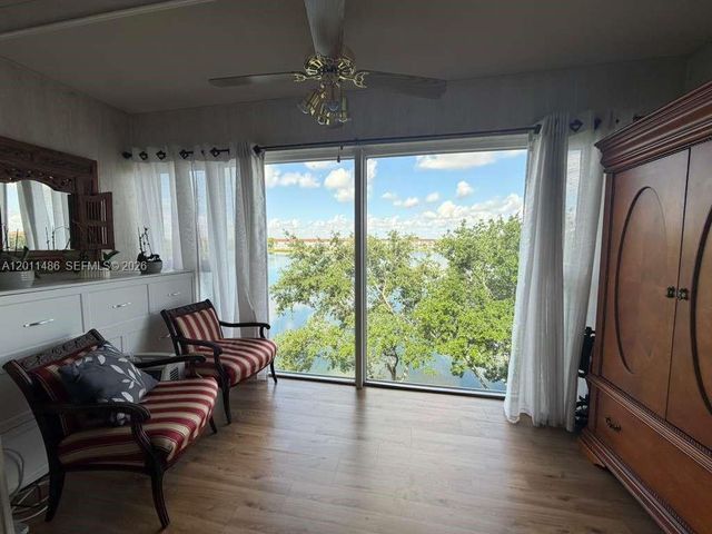 1400 SW 131st Way 407Q, Pembroke Pines, FL 33027