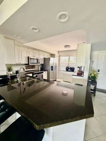 1400 SW 131st Way 407Q, Pembroke Pines, FL 33027