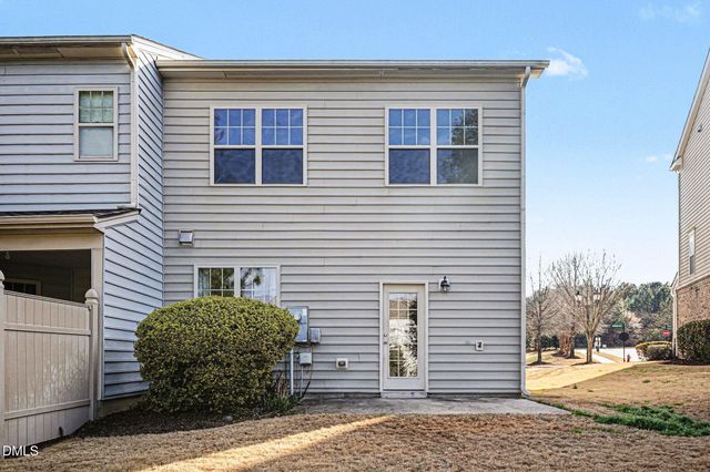 570 Panorama Park Place, Cary, NC 27519