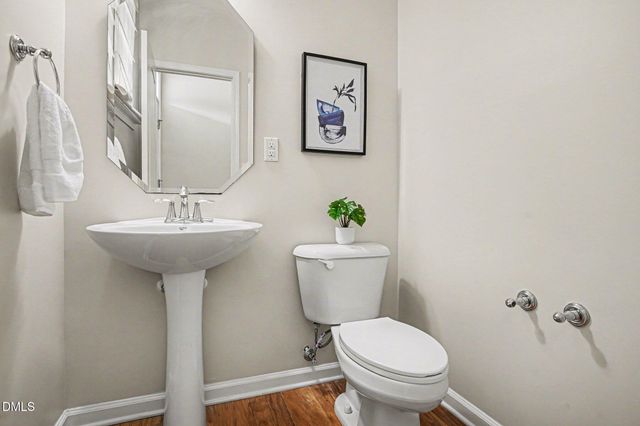 570 Panorama Park Place, Cary, NC 27519