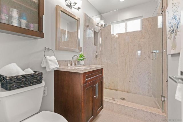 1426 Morenci St, San Diego, CA 92110