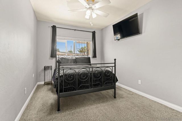 1426 Morenci St, San Diego, CA 92110