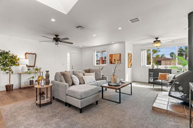 1426 Morenci St, San Diego, CA 92110