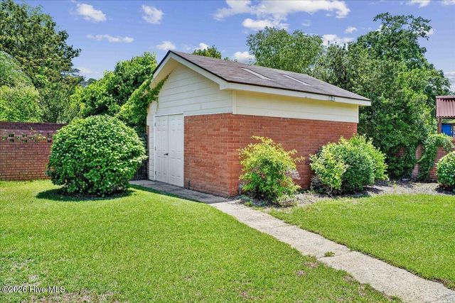 704 E Forest Hill Drive, Goldsboro, NC 27534