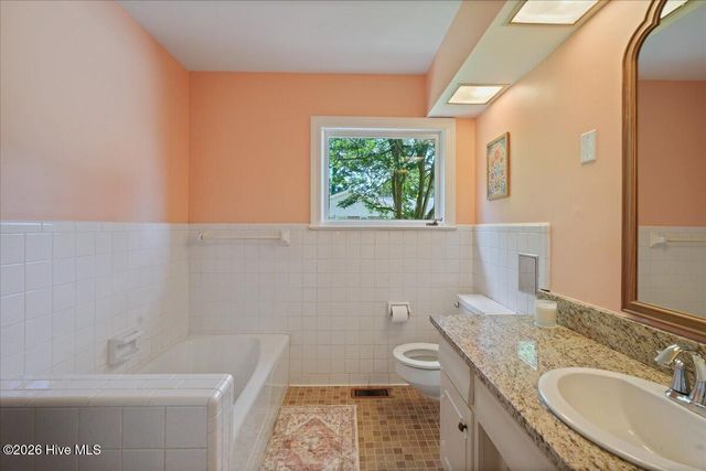 704 E Forest Hill Drive, Goldsboro, NC 27534