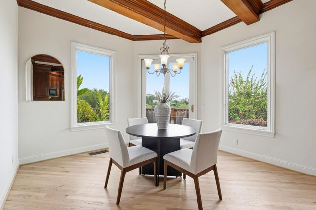 899 Vista Del Roble Place, San Jose, CA 95120