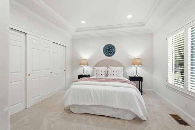 899 Vista Del Roble Place, San Jose, CA 95120