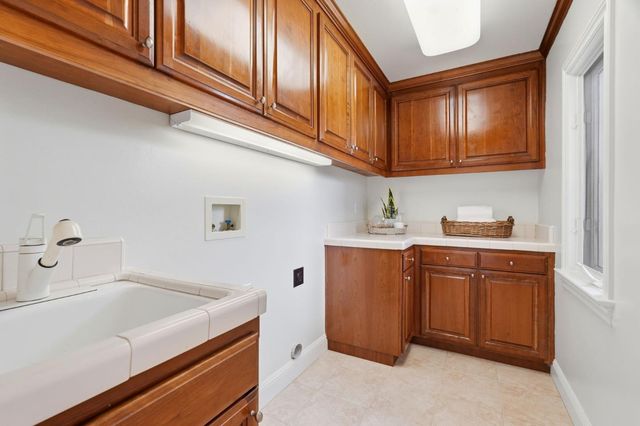 899 Vista Del Roble Place, San Jose, CA 95120