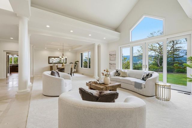 899 Vista Del Roble Place, San Jose, CA 95120