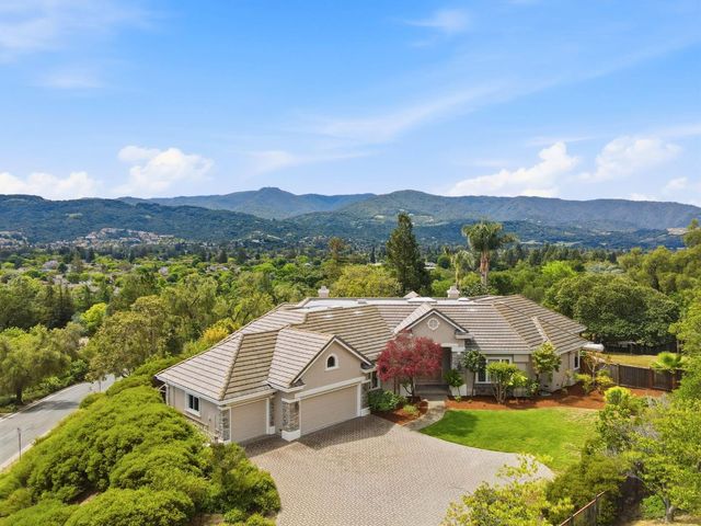 899 Vista Del Roble Place, San Jose, CA 95120