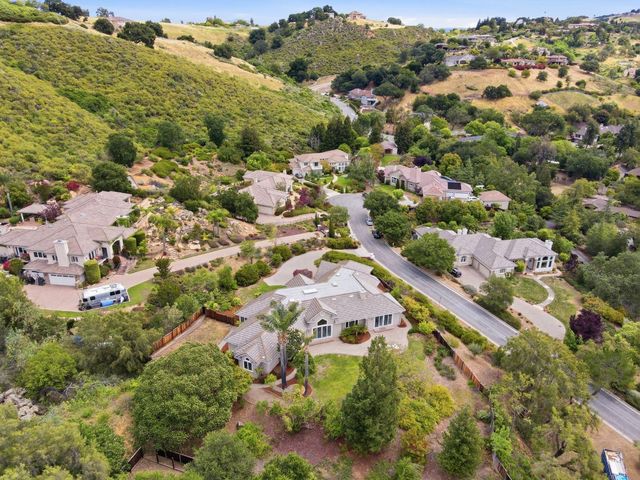 899 Vista Del Roble Place, San Jose, CA 95120