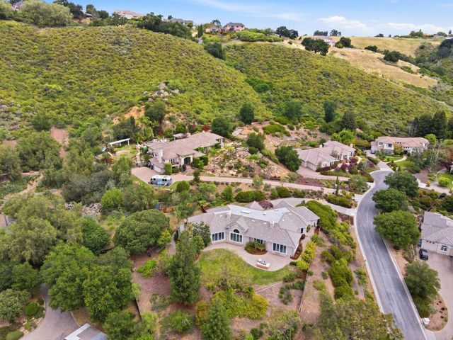 899 Vista Del Roble Place, San Jose, CA 95120