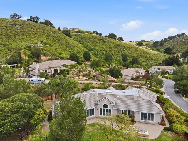 899 Vista Del Roble Place, San Jose, CA 95120