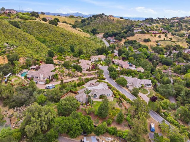 899 Vista Del Roble Place, San Jose, CA 95120