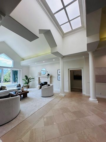 899 Vista Del Roble Place, San Jose, CA 95120