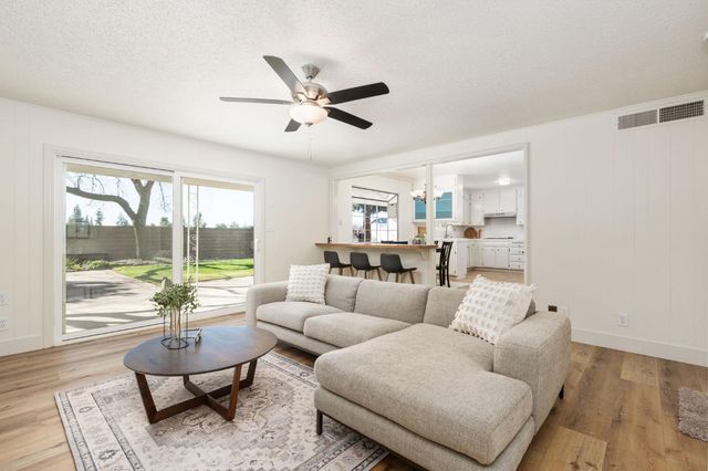 1711 E Stuart Avenue, Fresno, CA 93710