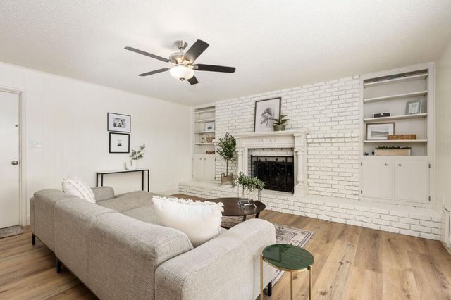 1711 E Stuart Avenue, Fresno, CA 93710