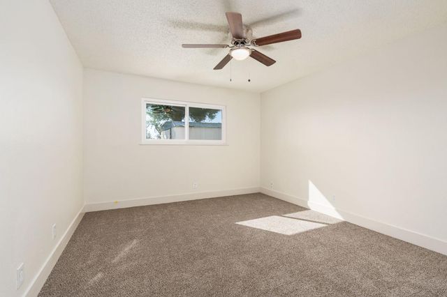 1711 E Stuart Avenue, Fresno, CA 93710