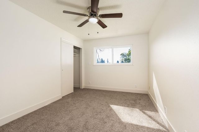 1711 E Stuart Avenue, Fresno, CA 93710